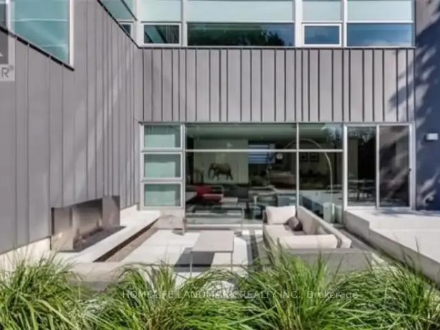 House for rent in Oakville, Ontario