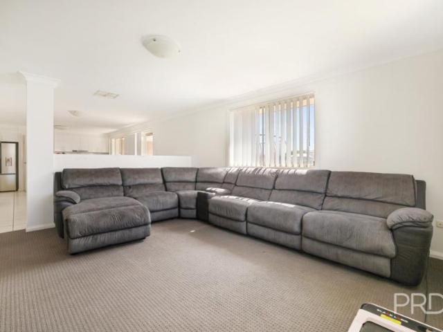 House for sale in Oxley Vale, Tamworth