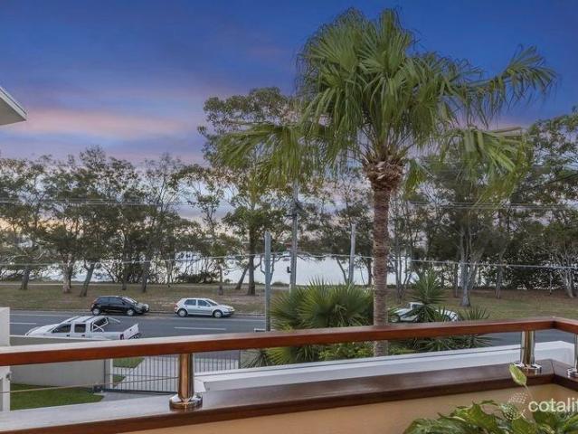 House for sale in Paradise Point, Gold Coast City