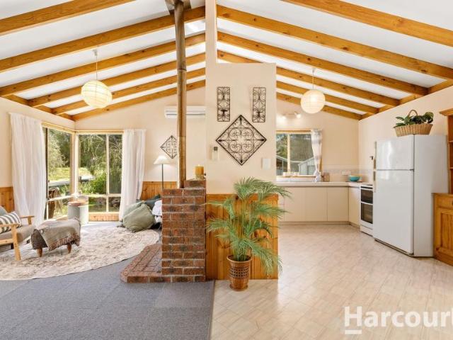 House for sale in Preston Beach
