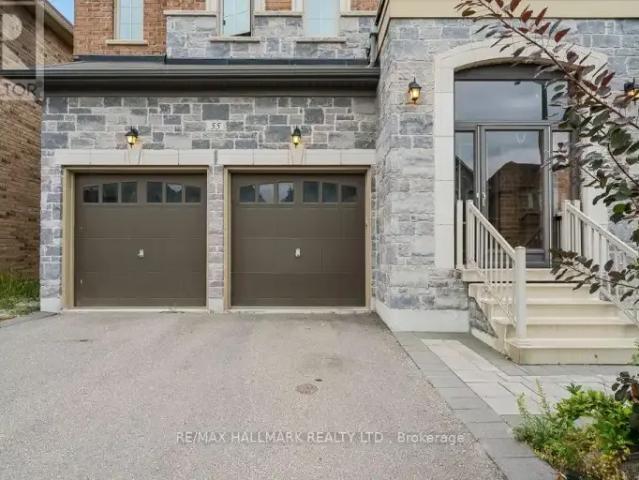 House for rent in Richmond Hill, Golden Horseshoe