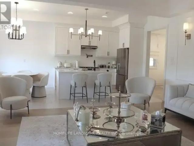 House for rent in Richmond Hill, Golden Horseshoe