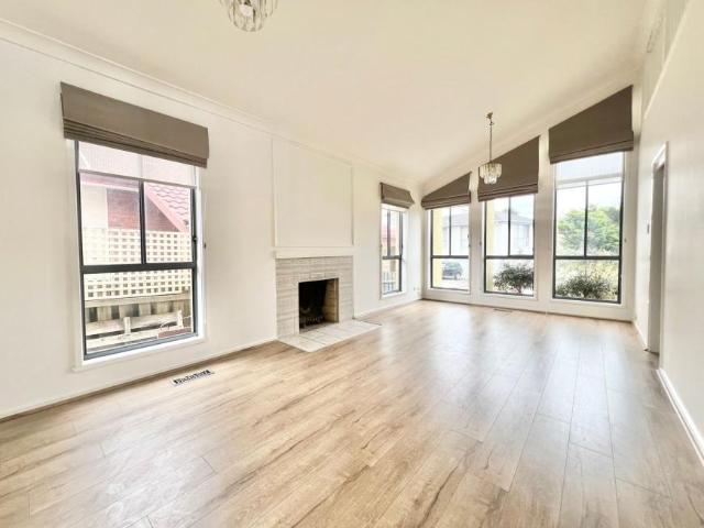 House for rent in Roxburgh Park, Melbourne
