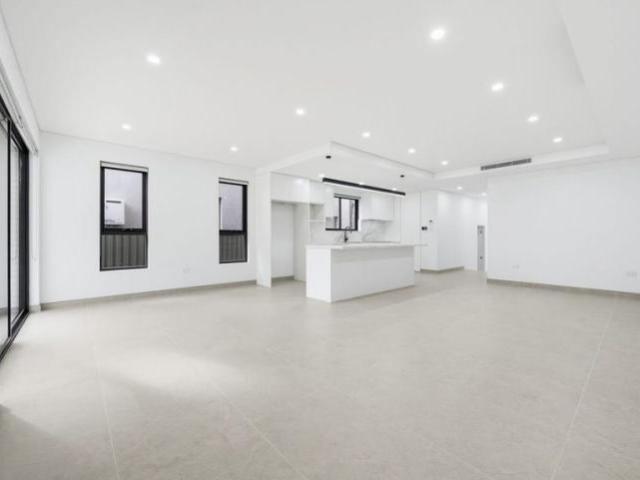 House for rent in Wentworthville, New South Wales