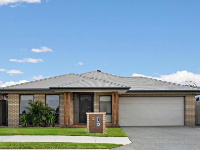 House for sale in Stream Hill, Wollongong City Council