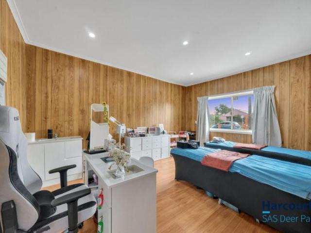 House for sale in Sunshine North, Melbourne