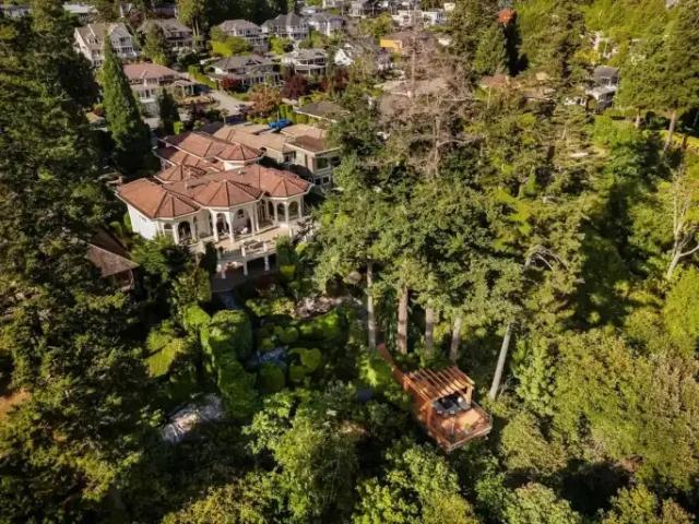 House for rent in Surrey, British Columbia