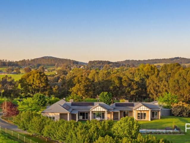 House for sale in Table Top, Albury City Council