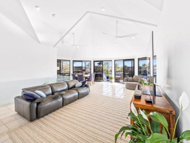 House for sale in Tin Can Bay City, Tin Can Bay