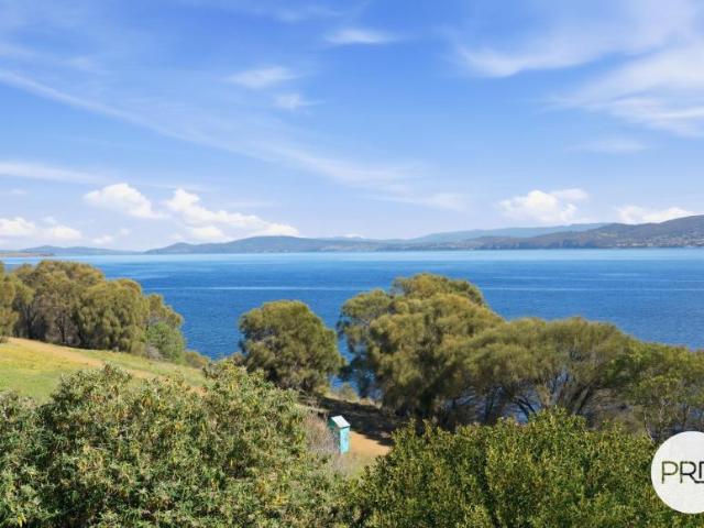 House for sale in Camelot Park, Hobart