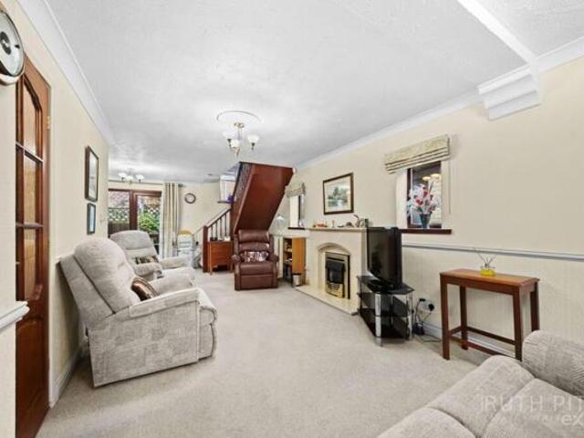 House for sale in Upton, Upton House for sale in Upton, Upton