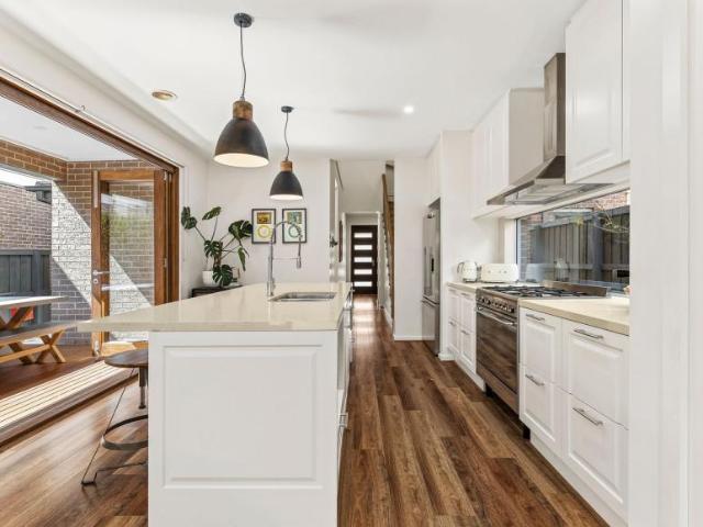 House for sale in Harcrest, Melbourne