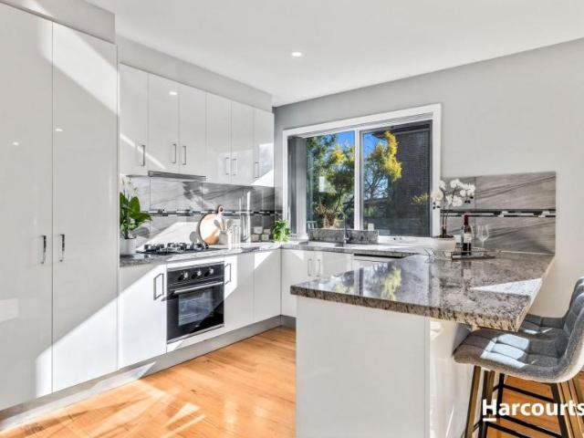House for sale in Wantirna, Melbourne