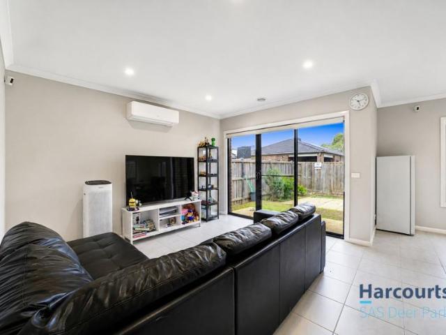 House for sale in Seventh Bend, Melbourne