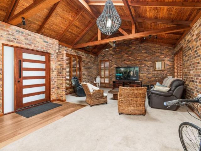 House for sale in Windaroo, Greater Brisbane