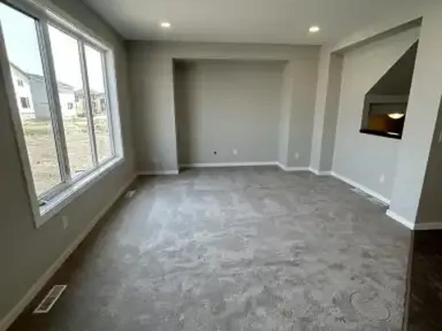 House for rent in East St. Paul, Manitoba