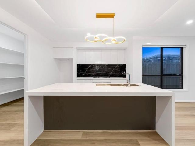 House for rent in Woodstock, Melbourne