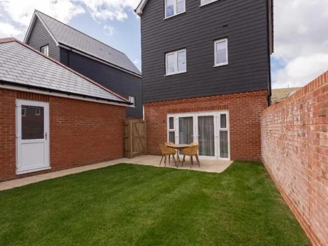 House for sale in Daws Hill, Cressex