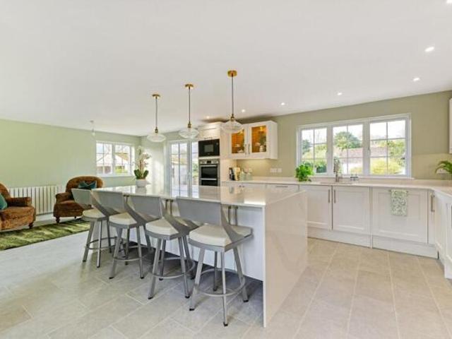 House for sale in Barton Stacey, Hampshire