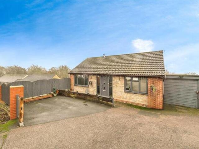 House for sale in Batley, West Yorkshire