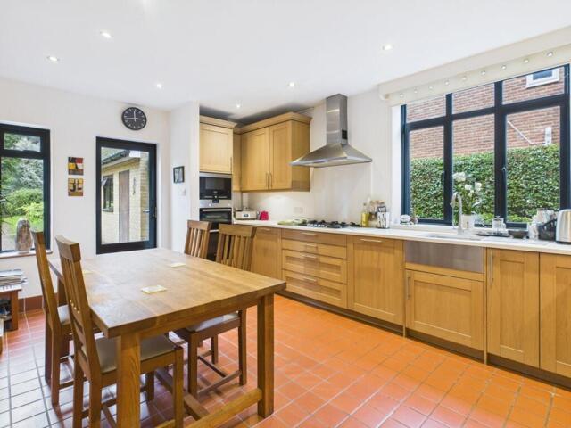 House for sale in Beaconsfield, Forty Green