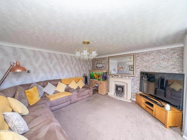 House for sale in Bloxwich, Heath End