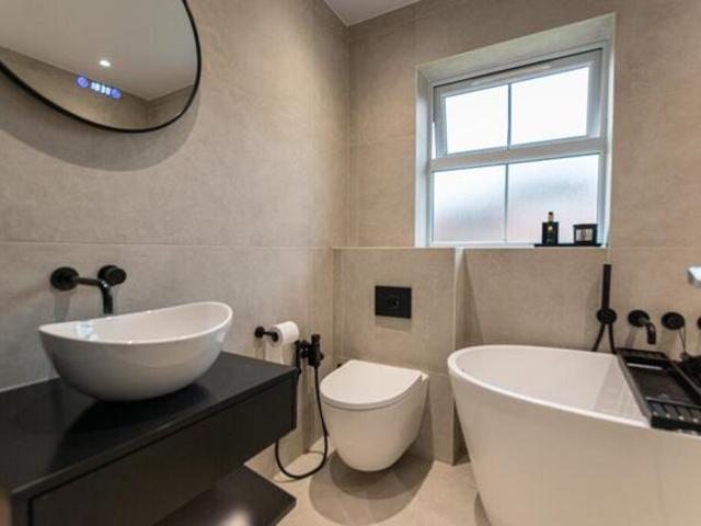 House for sale in Belmont Park, Lee Bank
