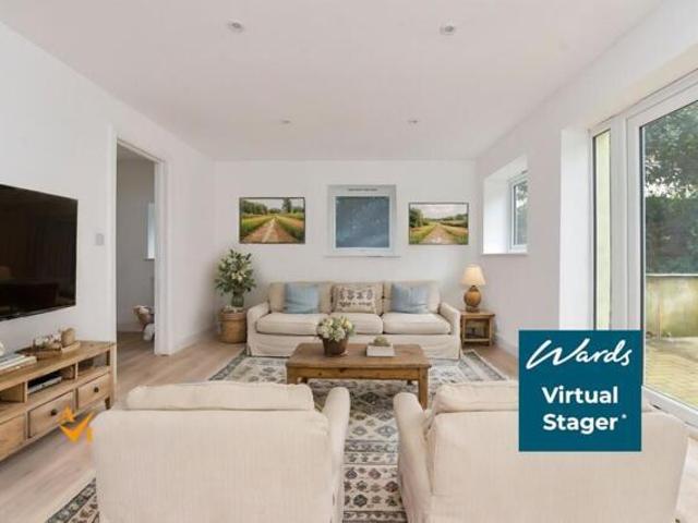 House for sale in Upton, Acol