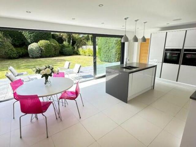 House for sale in Broadstone, Broadstone