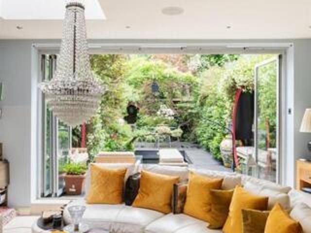 House for sale in Camden Town, St. John's Wood