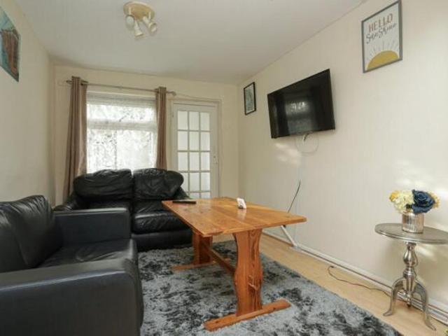 House for sale in Hales Place, The Bridge