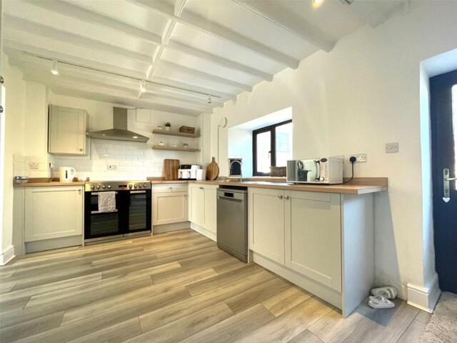 House for sale in Lampeter Velfrey, Tavernspite