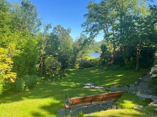 House for sale in Lake Bank