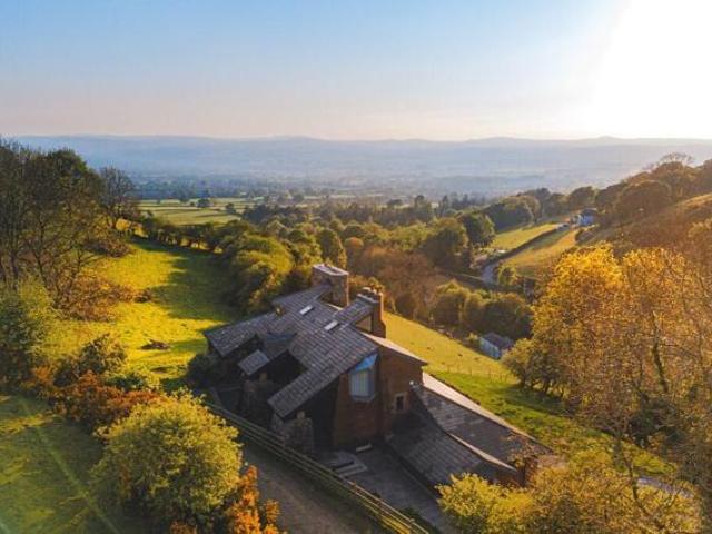 House for sale in Llandyrnog, Wales