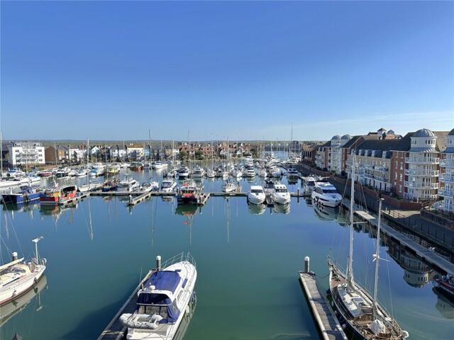 House for sale in Sovereign Harbour, Eastbourne