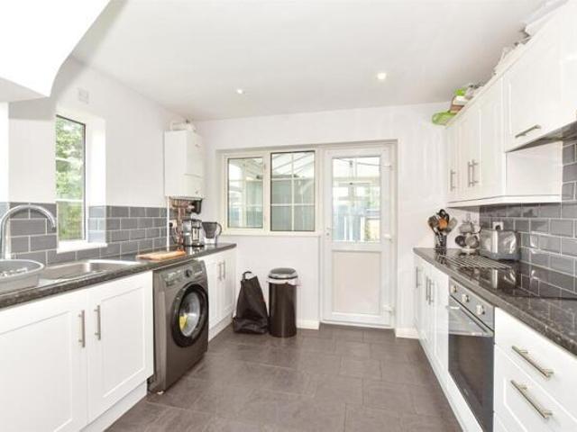 House for sale in Folkestone, Morehall