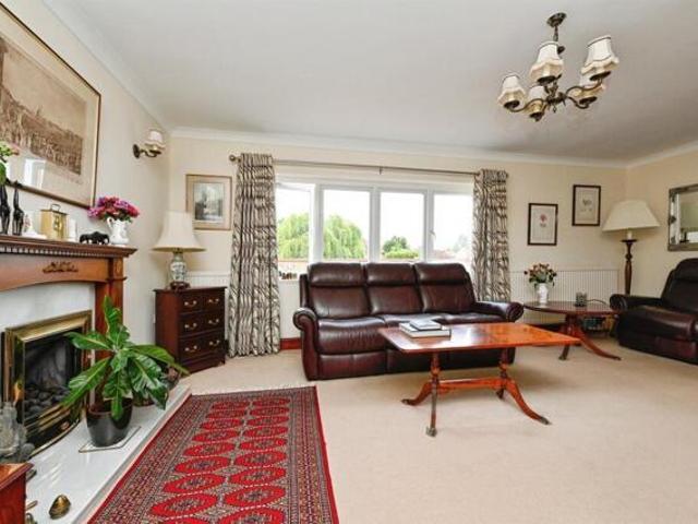 House for sale in Gayton, Gayton