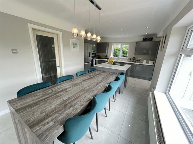 House for sale in Gayton