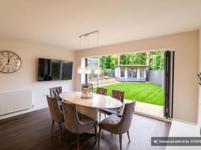 House for sale in Whitfield, Charlesworth