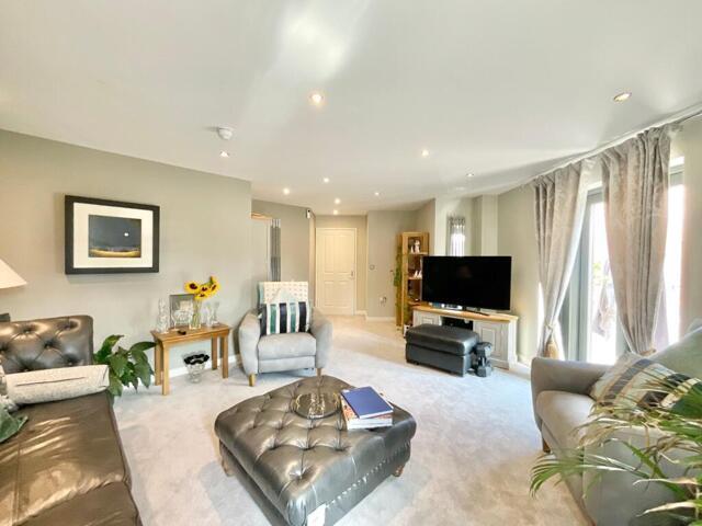 House for sale in Joiner's Square, Hanley