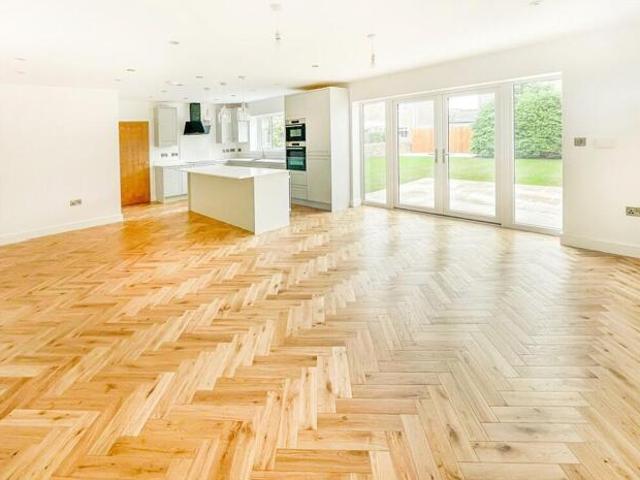 House for sale in Holme Valley, Holmfirth
