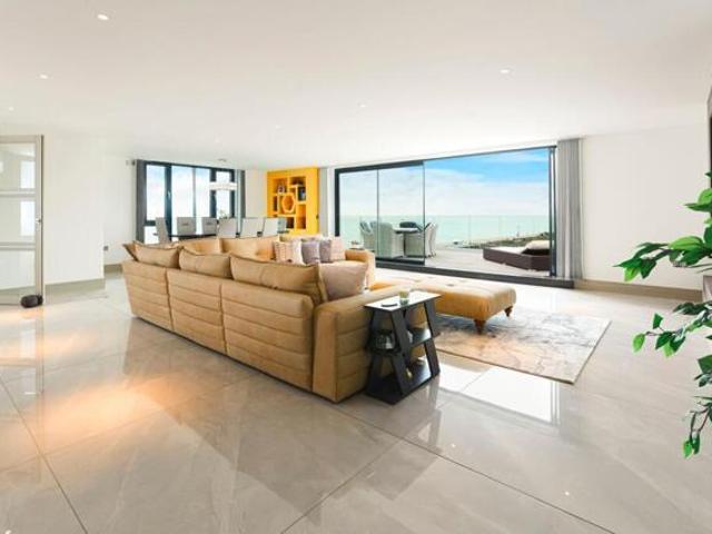 House for sale in Hythe, Folkestone