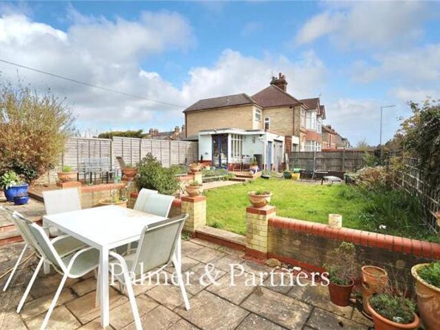 House for sale in Key Street, Suffolk
