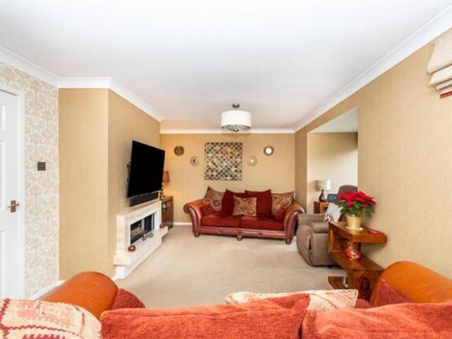 House for sale in Garforth, West Yorkshire