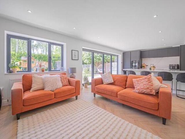House for sale in Knowle, Knowle