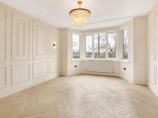 House for sale in Brondesbury, Greater London