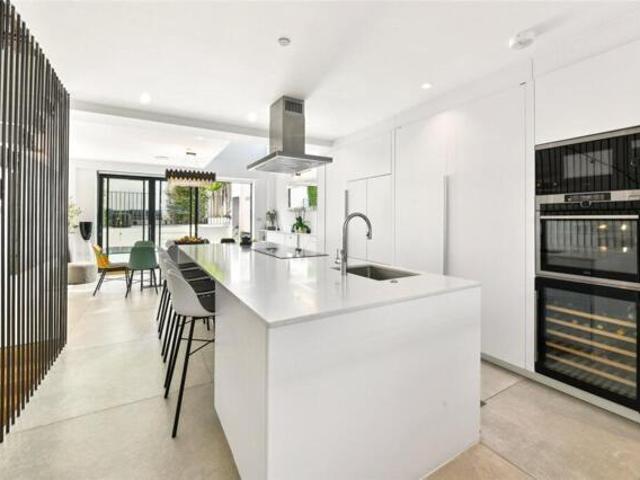 House for sale in London, Walham Green