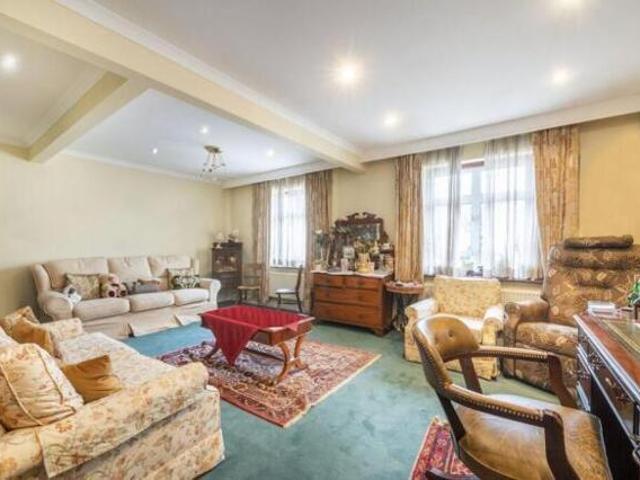 House for sale in London Borough of Ealing, Park Royal
