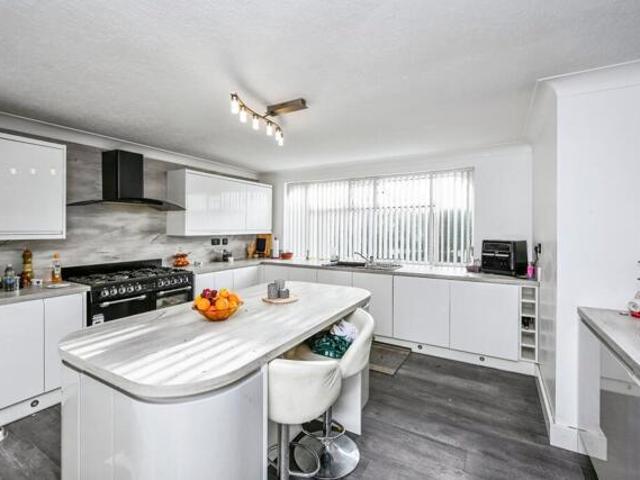 House for sale in Maghull, Kennessee Green