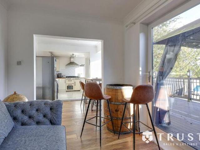 House for sale in Heckmondwike, West Yorkshire